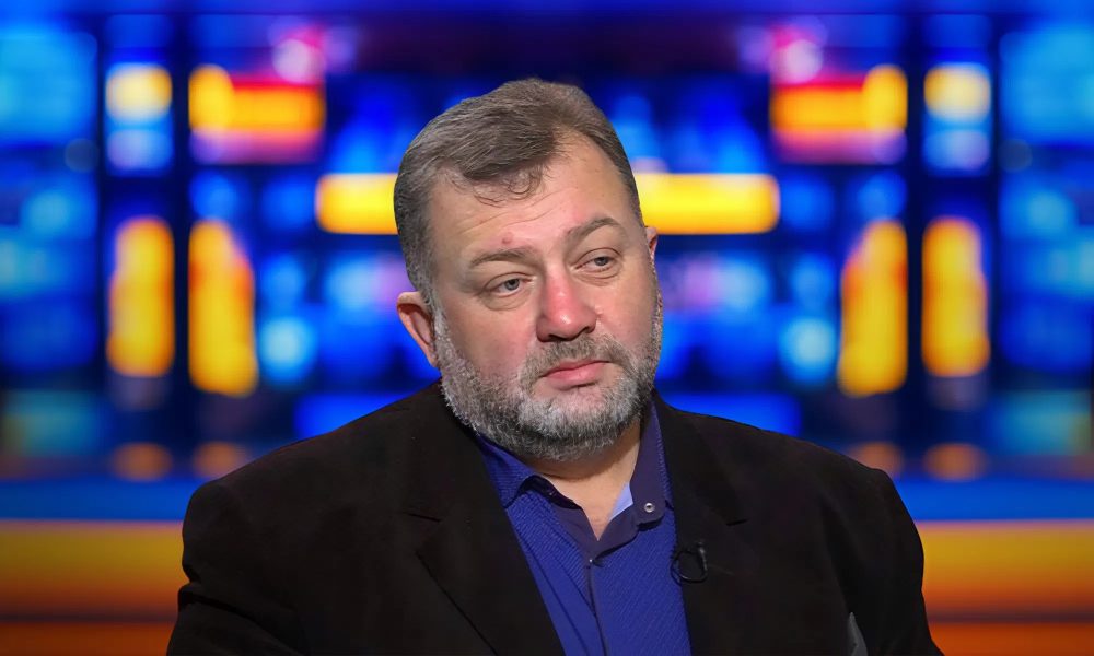 Андрей Мишин: США официально свернули военную помощь Восточной Европе. Что ждет Прибалтику?