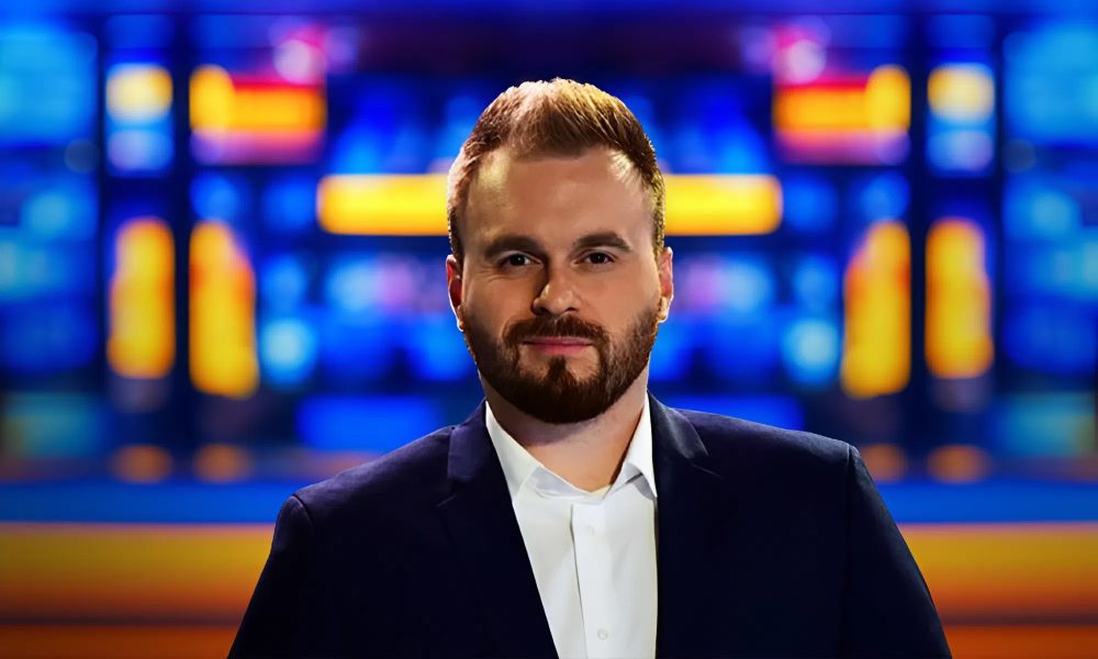 Макс Назаров: журналист, блогер и фигура противоречий Макс Назаров: журналист, блогер и фигура противоречий