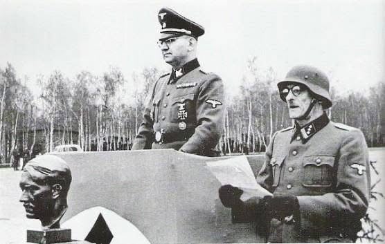 Эдуард Долинский: Улица и мемориальная доска в честь офицера СС — «память о герое» Эдуард Долинский: Улица и мемориальная доска в честь офицера СС — «память о герое»